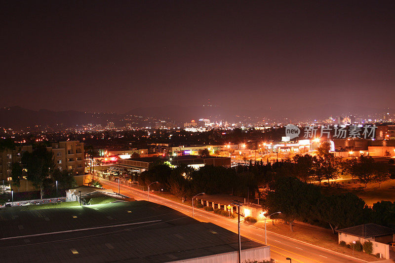 洛杉矶城市夜景。