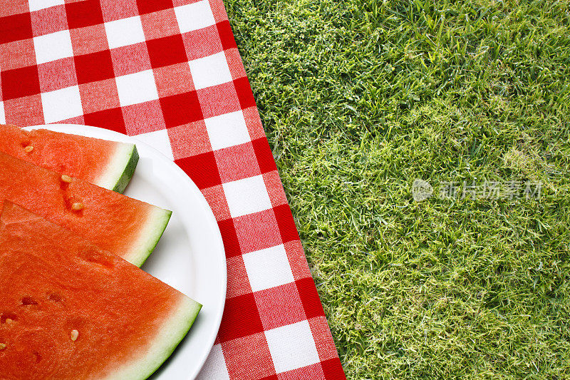 夏日野餐与西瓜片