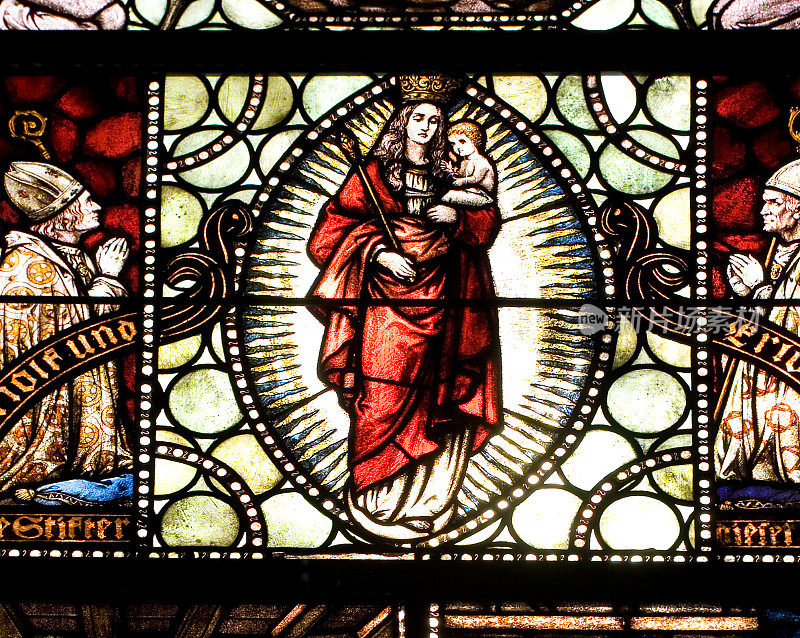 彩色玻璃-玛丽和耶稣