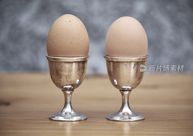 两个煮鸡蛋