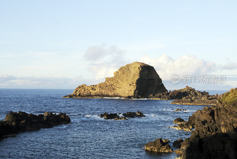 海景：大西洋海岸马德拉（莫尼兹港）