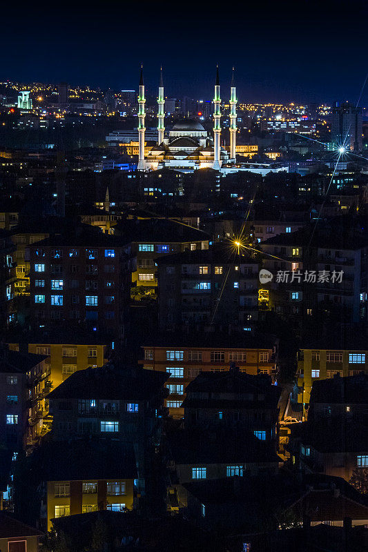 夜景与科卡佩特清真寺安卡拉