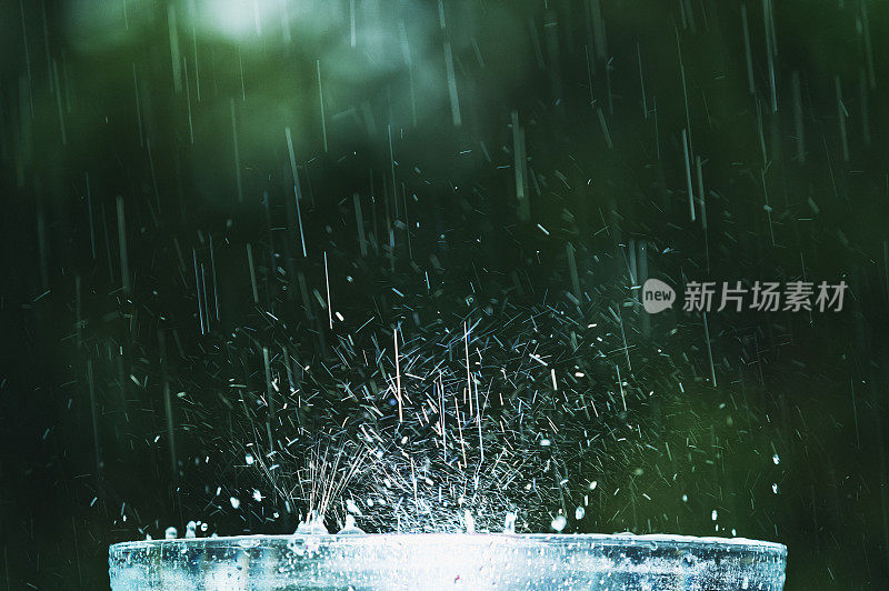 碗里的雨