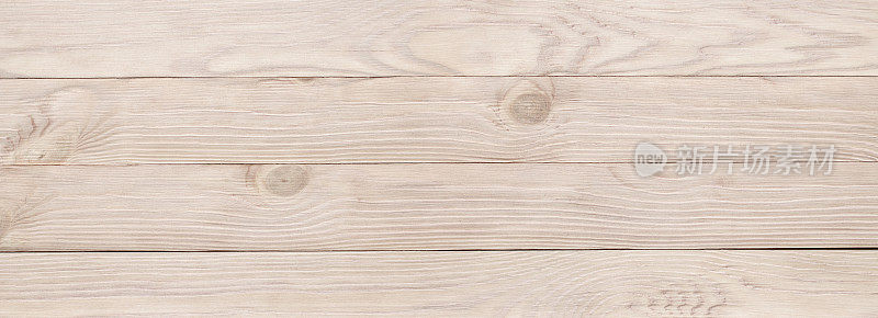 木板质地轻盈，背景为天然木纹表面