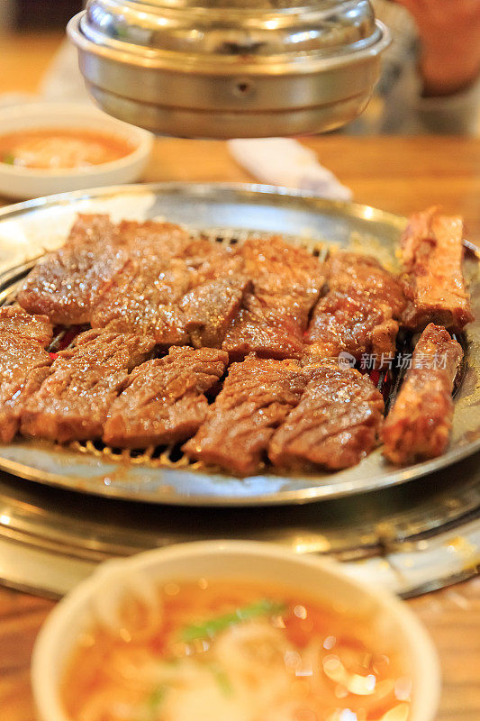 Galbi肉类韩国食品在市场餐厅