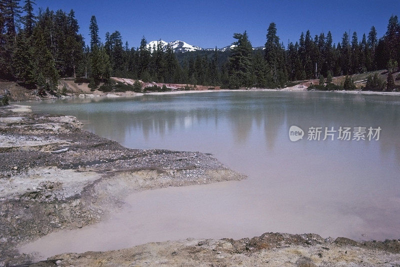 沸泉湖，拉森火山国家公园，加利福尼亚