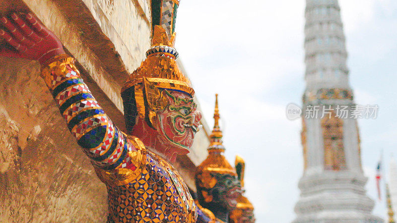 红色雅克沙-金色佛寺-笏佛寺-泰国曼谷-需求侧角