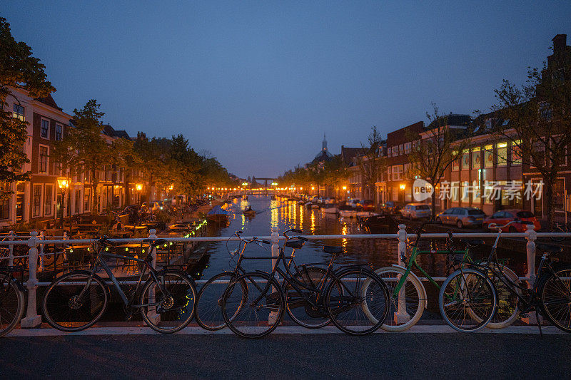 莱顿的夜景