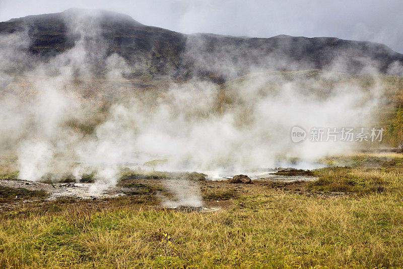 冰岛Haukadalur地热区的火山景观