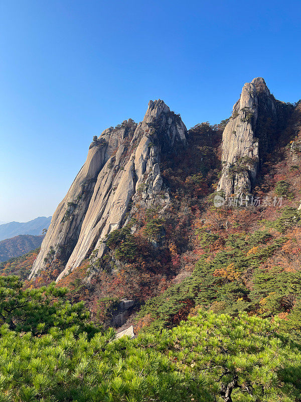 秋天的首尔道峰山