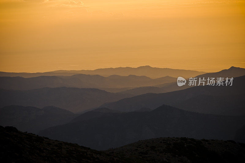 山层