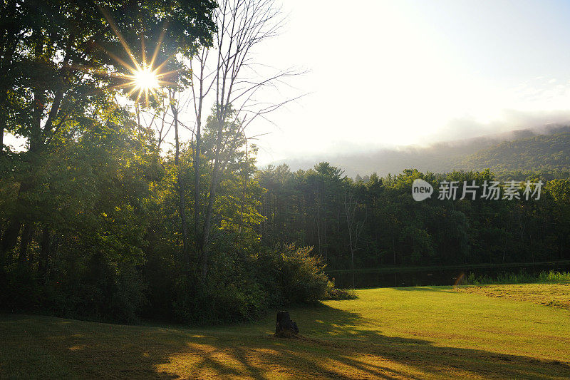 阿巴拉契亚山脉山脊和山谷的日出