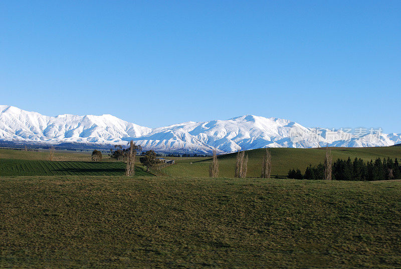 坎特伯雷乡村雪景，新西兰