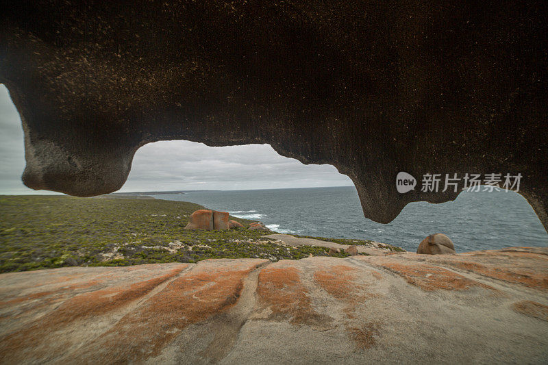 澳大利亚弗林德的蔡斯国家公园中奇异的岩石――袋鼠岛