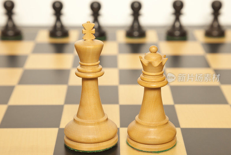 白棋国王和王后