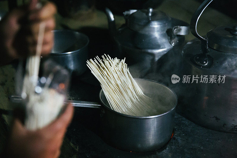 安纳普尔纳峰电路