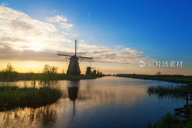 风车在Kinderdijk