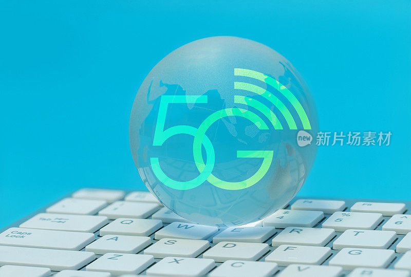 电脑键盘上有水晶球的5G符号