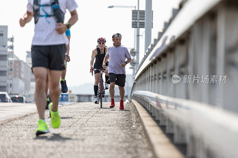 日本年长跑步