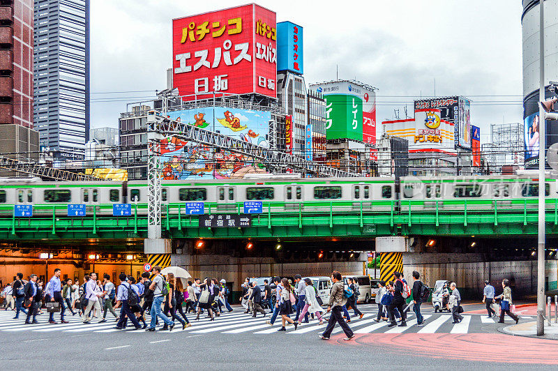 东京新宿区的街景