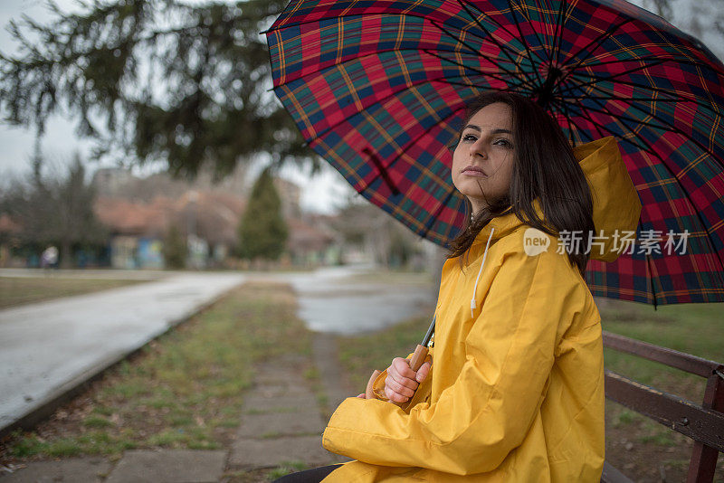 城市里的雨天