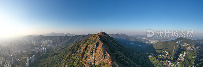 九龙峰或飞非政府山，香港的天然夏日景观