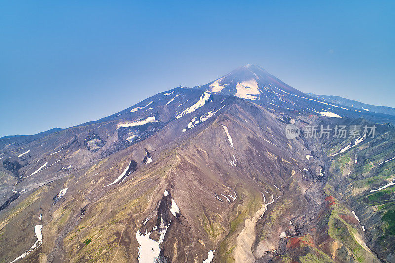 阿瓦钦斯基火山的斜坡。