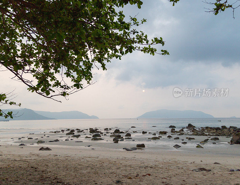 峇里翁头省康山岛康岛未受污染的海滩