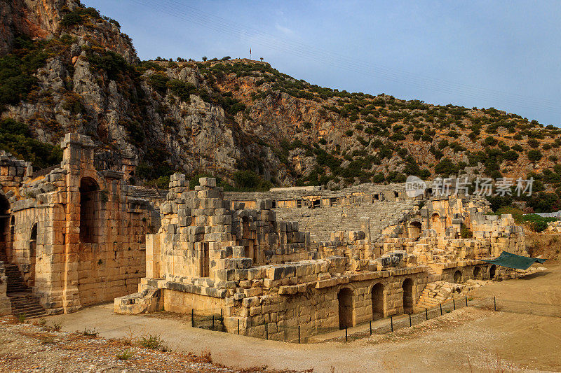 土耳其安塔利亚省德姆雷的古希腊罗马迈拉剧院遗址