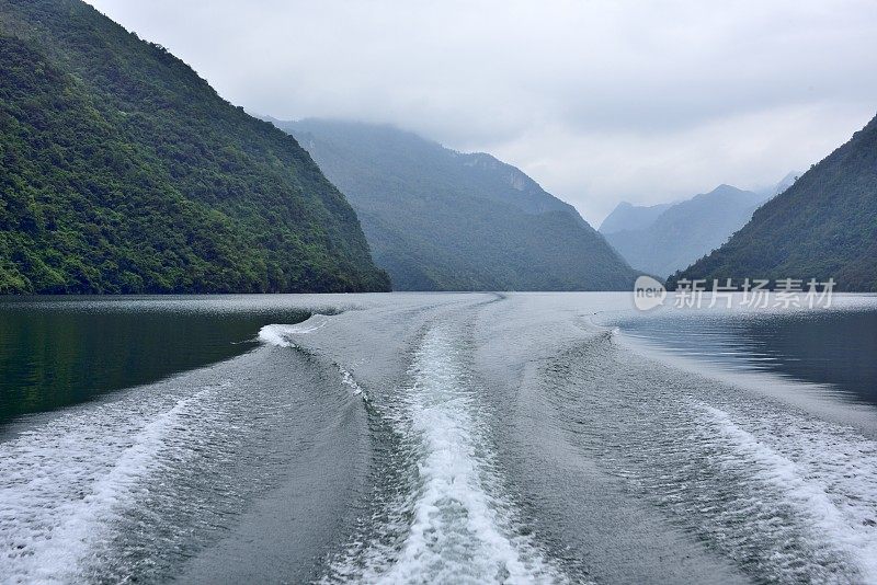 中国龙滩水电站天湖