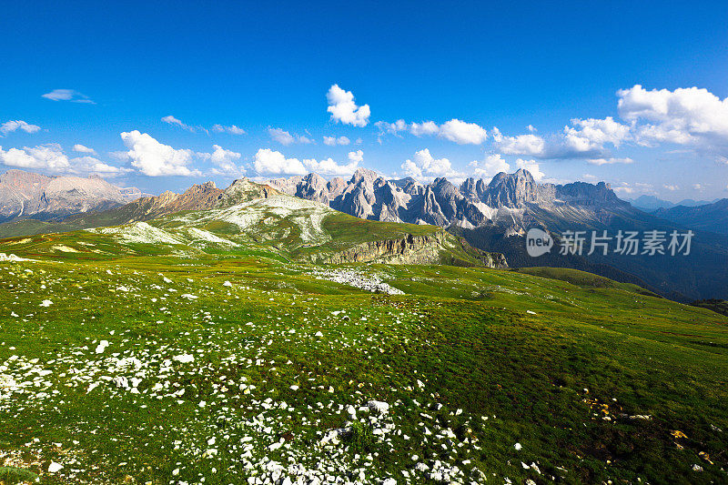 阿尔卑斯山景观，白云石，意大利阿尔卑斯山山