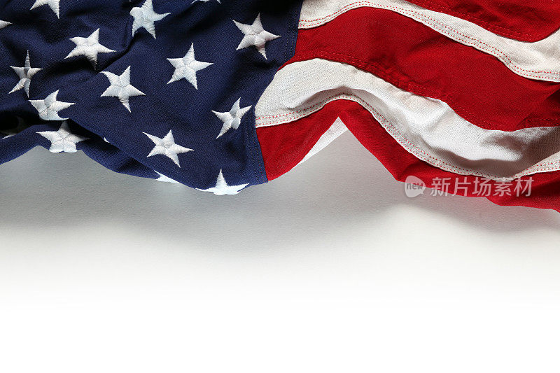 美国国旗为阵亡将士纪念日或7月4日