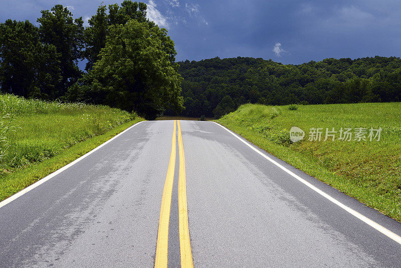 暴风雨的路