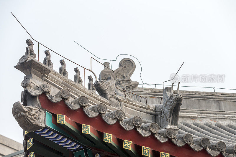屋顶上有中国数字，北京