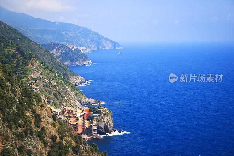 从蒙特罗索，利古里亚，意大利的Vernazza