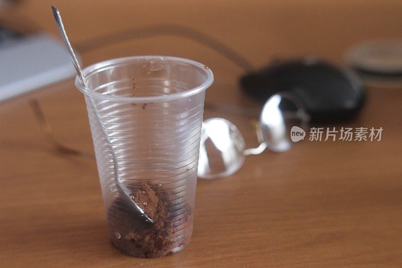 一次性塑料咖啡杯