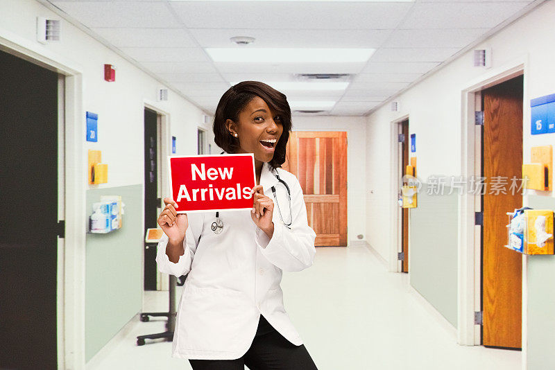 新来的非裔美国女医生