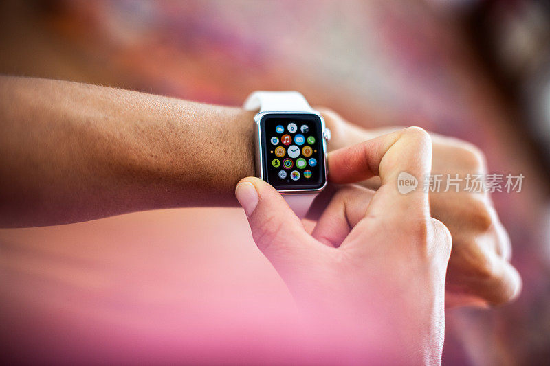 苹果手表38毫米不锈钢白色运动