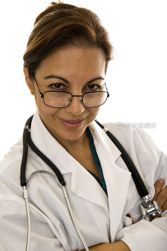 西班牙裔中年女医生，戴眼镜