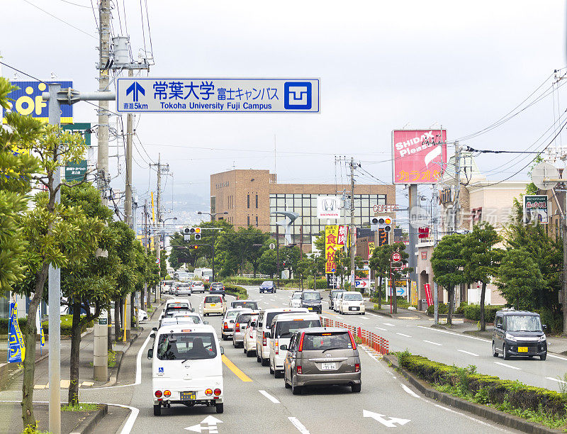 日本乡村的现代街道