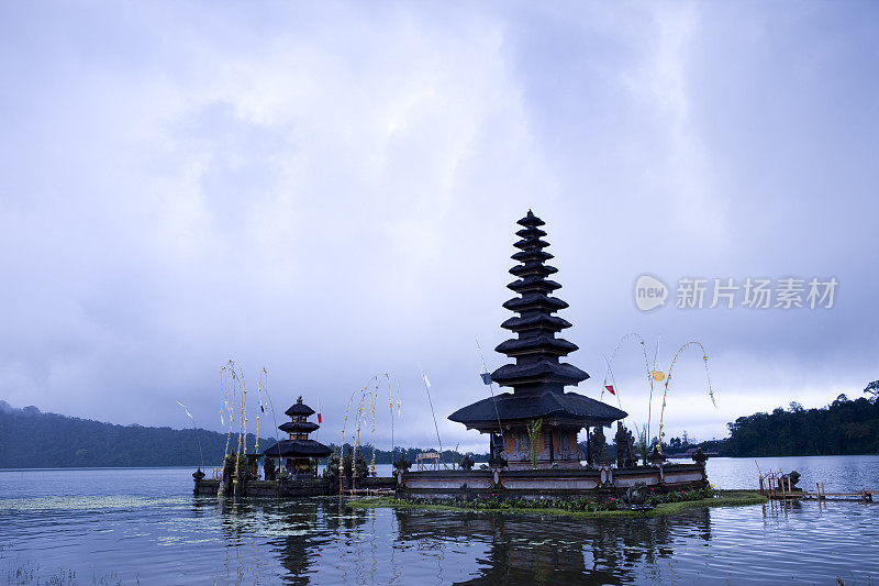 印尼巴厘岛的贝都古尔寺庙