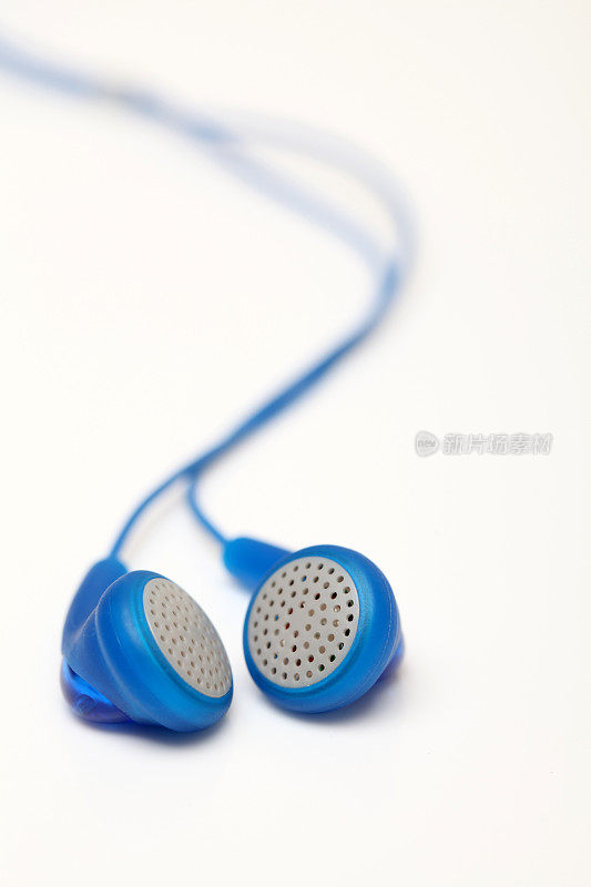 蓝色的耳机