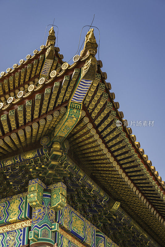 北京华丽的木屋檐，传统的宝塔寺庙，中国紫禁城