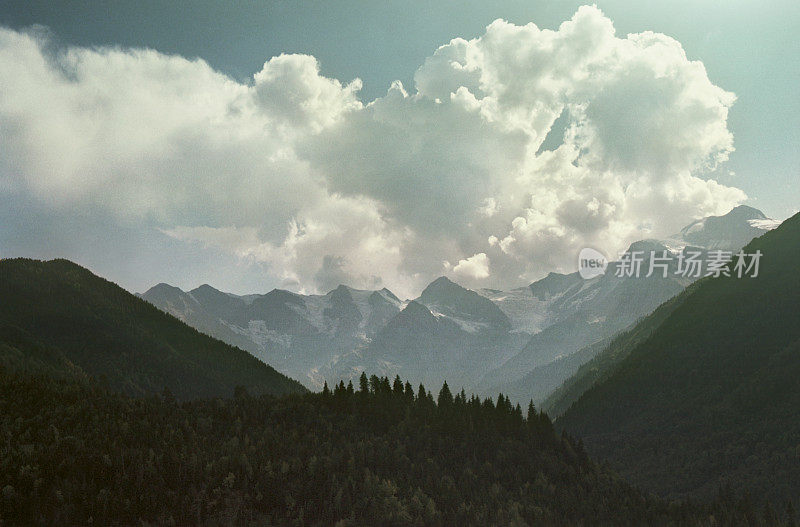 高加索山脉在斯瓦内蒂