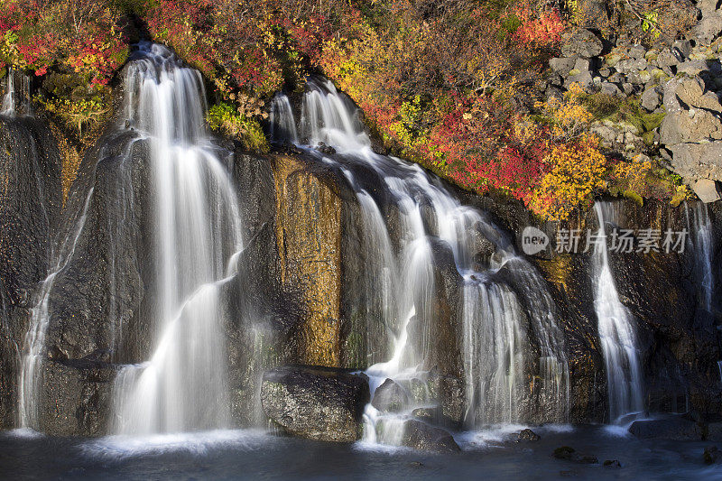 Hraunfossar瀑布、冰岛