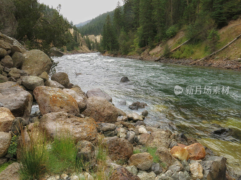 黄石河，峡谷底部，岩石，七英里洞径，怀俄明州