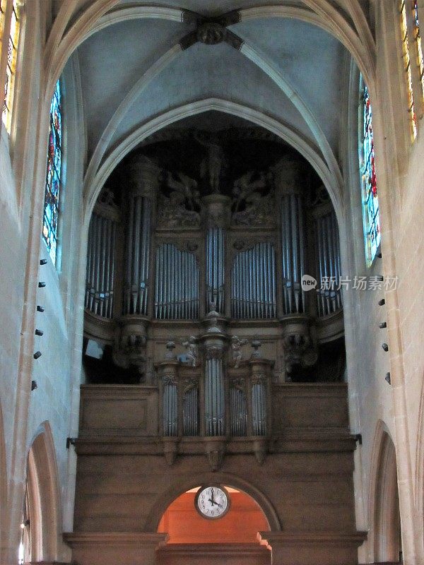 圣美达教堂的管风琴