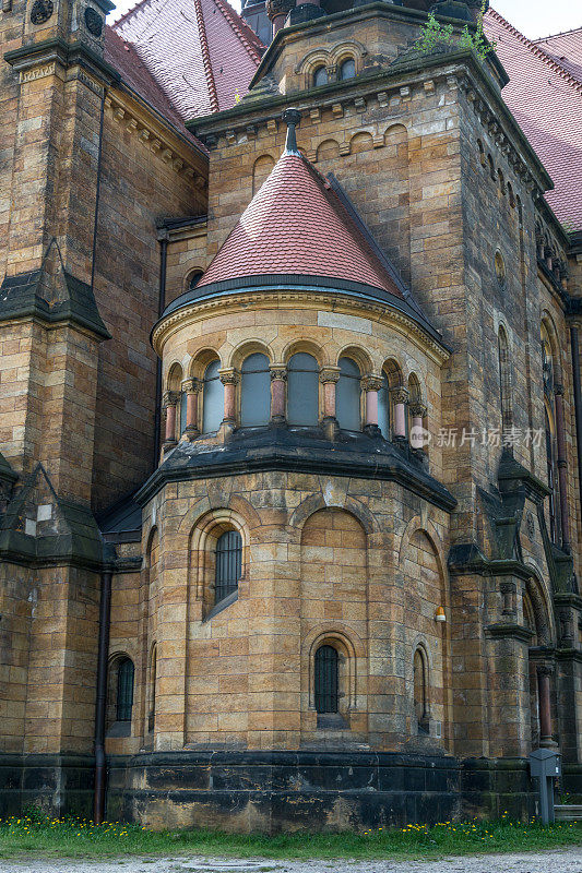 位于德累斯顿的加尼松教堂(Garnisonkirche)看起来像一座中世纪童话般的城堡