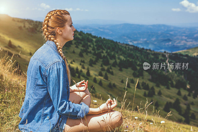 冥想帮助女人的心灵