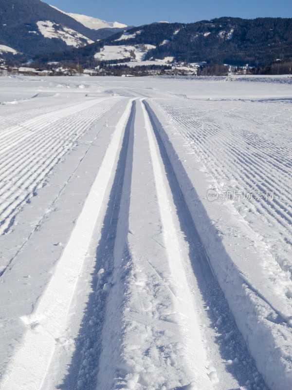 越野滑雪坡